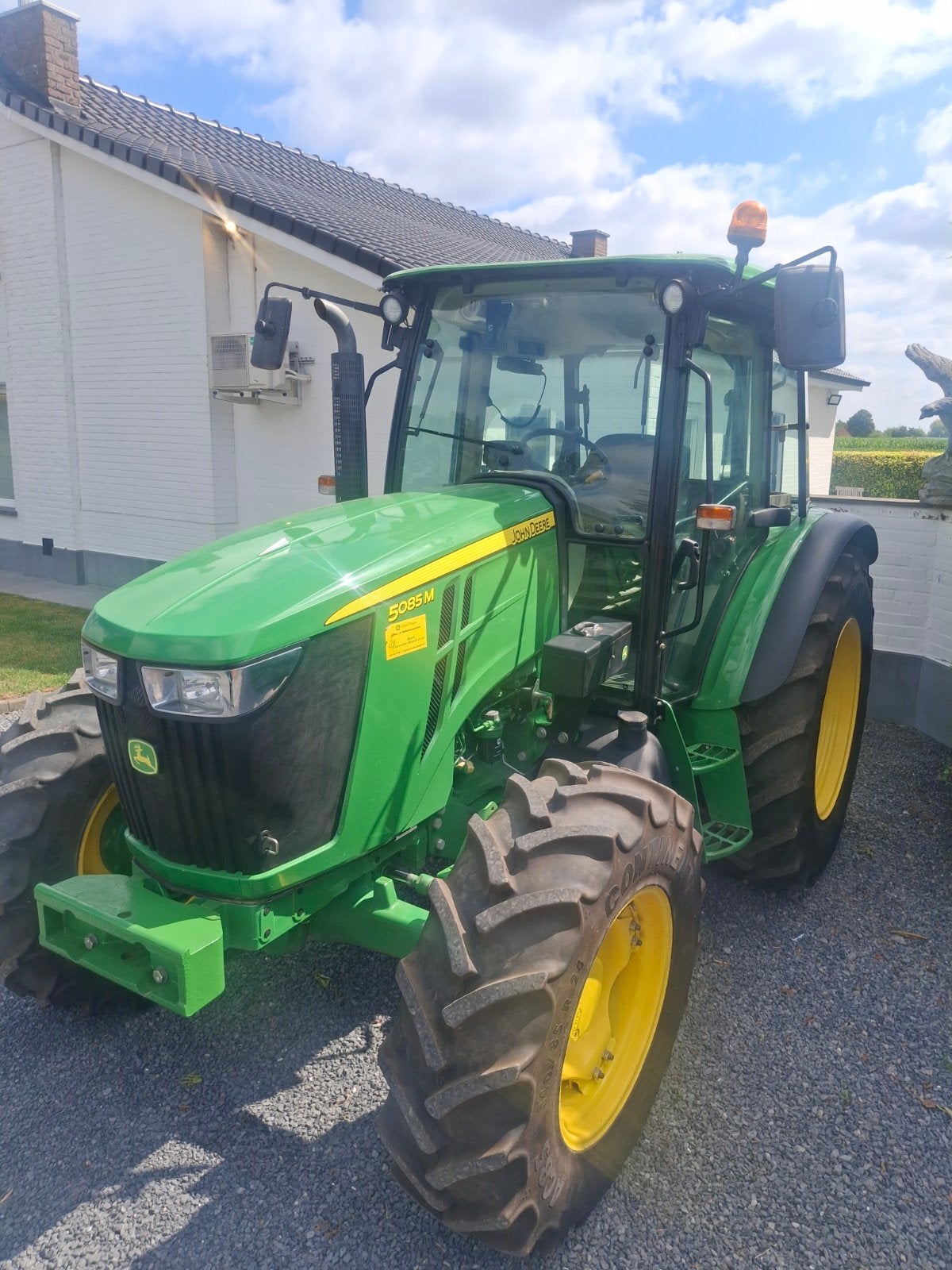 John Deere 5085M ,1177 heures de fonctionnement, bj15, Enlèvement, John deere, Vergel105@hotmail.com