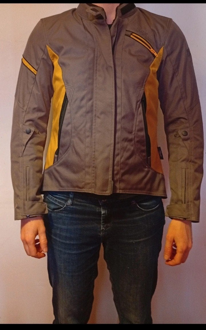 IXS motorjas voor zomer en winter maat M
Elleboog- en schoud, Motoren, Kleding | Motorkleding, Ophalen of Verzenden, Tweedehands