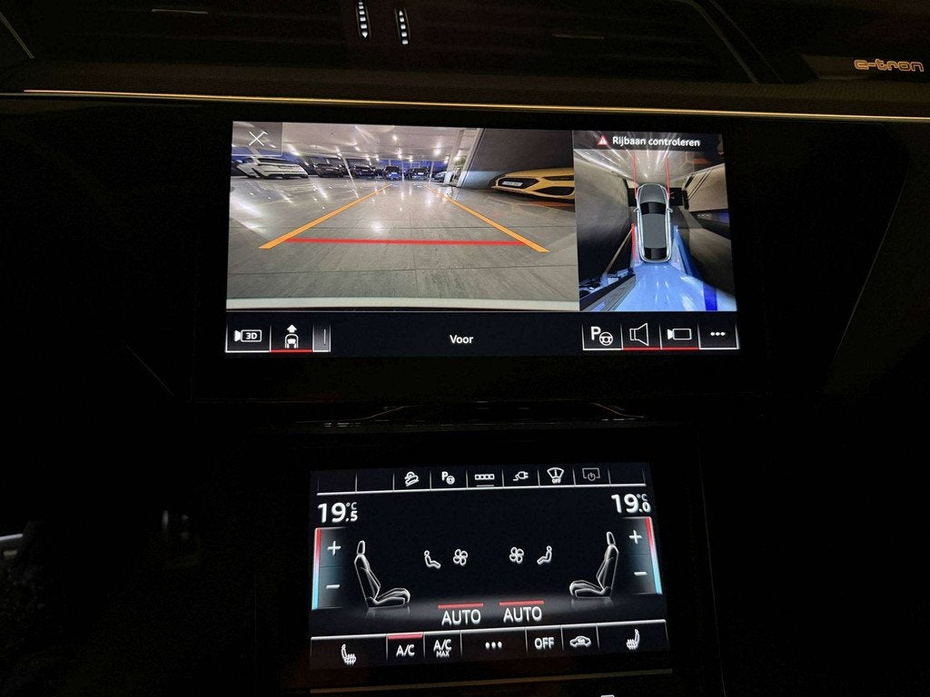 Audi Q8 e-tron SOLD BIJ GARAGE VRIENS YVES BV! (bj 2023), Auto's, Automaat, Lichtsensor, Zwart, 408 pk