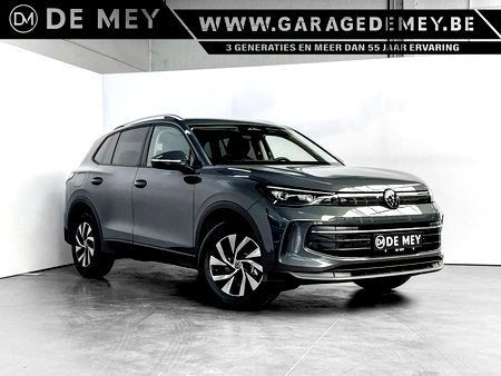 Volkswagen Tiguan 1.5 TSI DSG / Carplay / 360Â° Cam / ACC /, Automaat, Bedrijf, 133 g/km, https://public.car-pass.be/vhr/bf76528e-5857-4c87-8c0e-d0d28d33b6c5