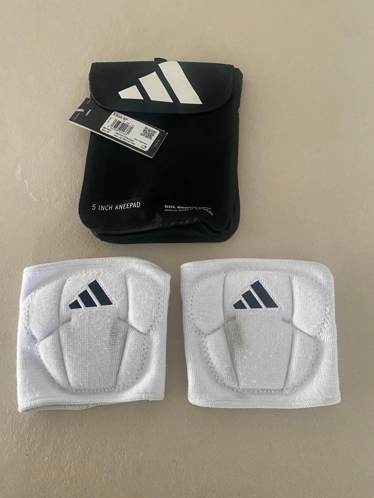 Adidas 5 inch kneepads volleybal, Ophalen, Zo goed als nieuw