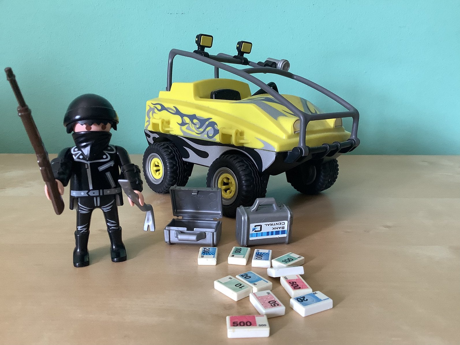 Playmobil - Voiture amphibie et gangster (4449), Ophalen of Verzenden, Zo goed als nieuw