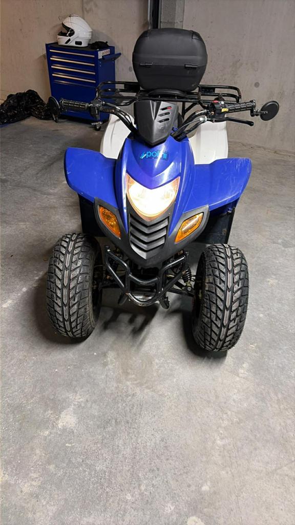 Bonjour à vendre qaud classe a 25km 2t avec papier une clé, Motos, 1 cylindre, 50 cm³