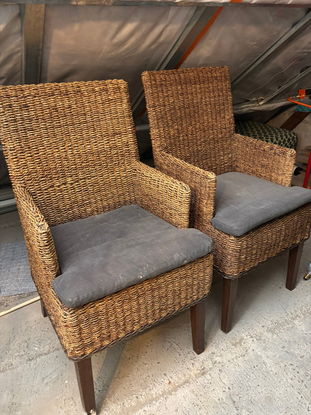 Lot de 2 magnifiques fauteuils en rotin tressé avec coussins, Maison & Meubles, Chaises, Osier ou Rotin, Autres couleurs, Armstoelen