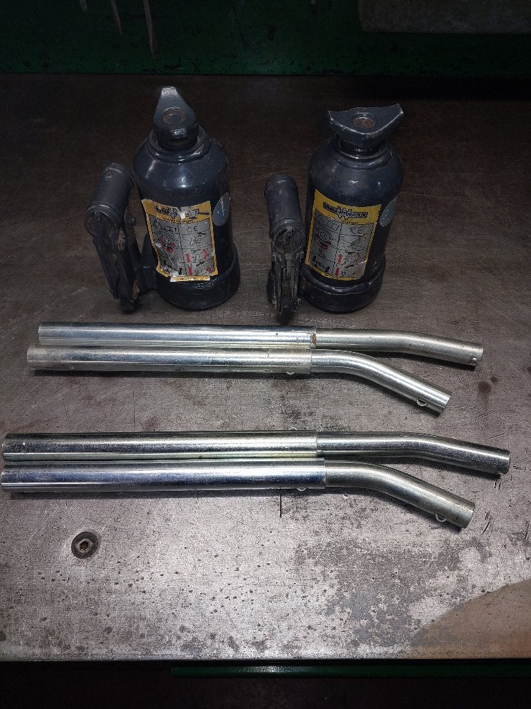 Weber - Hydraulik  3 Ton potkrikken 2 stuks, Caravans en Kamperen, Ophalen, Zo goed als nieuw