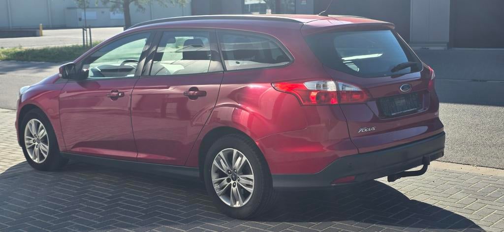 Ford Focus 1.6i Automat 90d.km., 1596 cc, Bedrijf, Parkeersensor, 92 kW