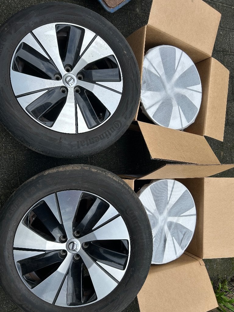 Originele aluminium velgen XC40 (4stuks) 18 inch, Autos : Pièces & Accessoires, Pneus été, 18 pouces, Enlèvement, Véhicule tout-terrain