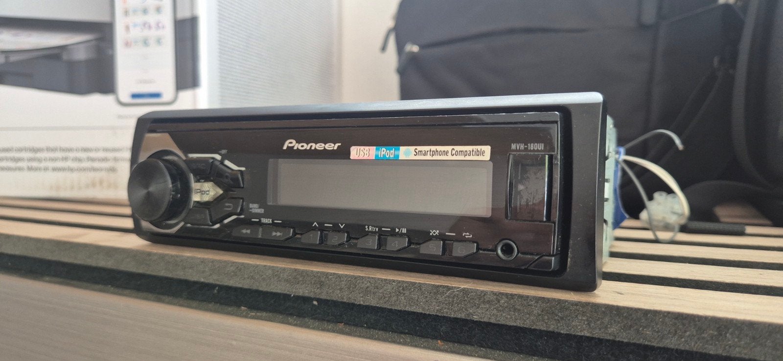 Pioneer MVH-180UI usb Aux, Enlèvement ou Envoi