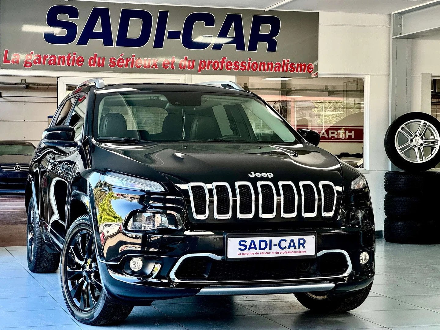 Jeep Cherokee 2.2 MJD 200cv 4WD OVERLAND DRIVE - FULL OPTION, Auto's, Automaat, https://public.car-pass.be/vhr/d717f04f-bb48-4c96-b1b2-d8b7c18a8e41