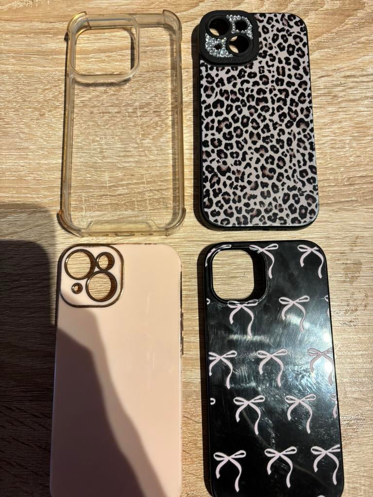 4 hoesjes iphone 15, Ophalen, Zo goed als nieuw, IPhone 15