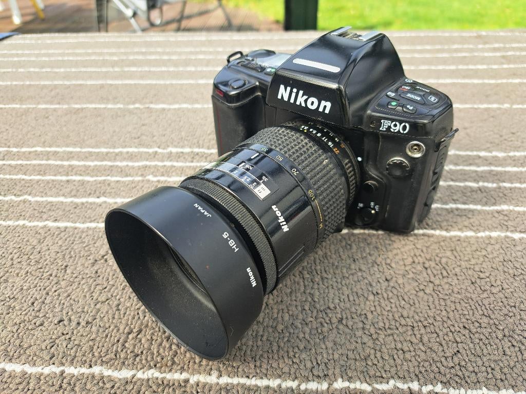NIKON F 90 + NIKKOR 35 /105 mm, Ophalen, Gebruikt, Nikon