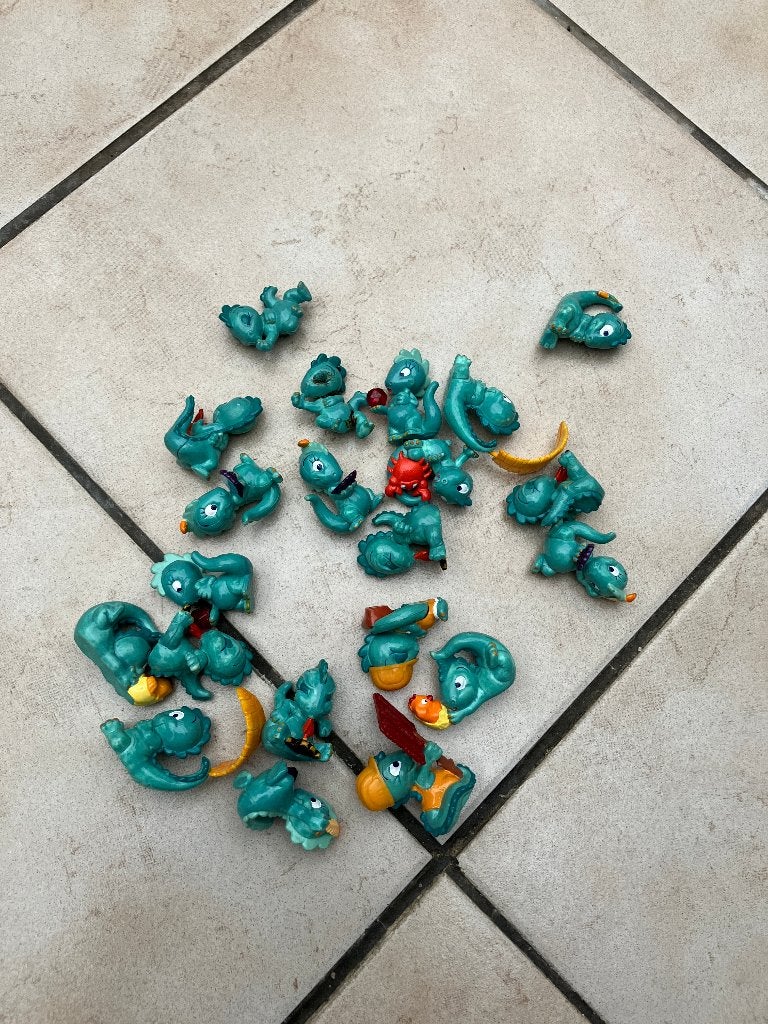 Kinder surprise Ferrero figuurtjes - Dino's, Ophalen of Verzenden