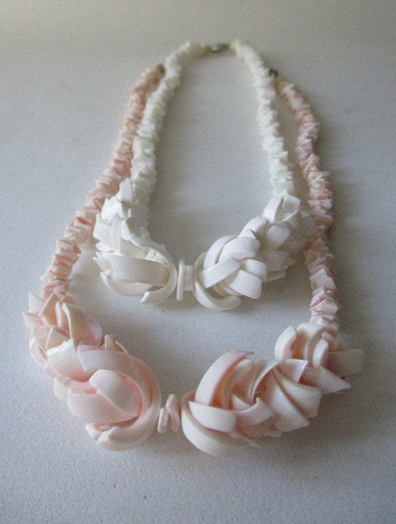 Ketting: KS002- STUKJES + ROSET -42 cm. 4xRoze + 2xWit, Envoi, Autres matériaux, Collier