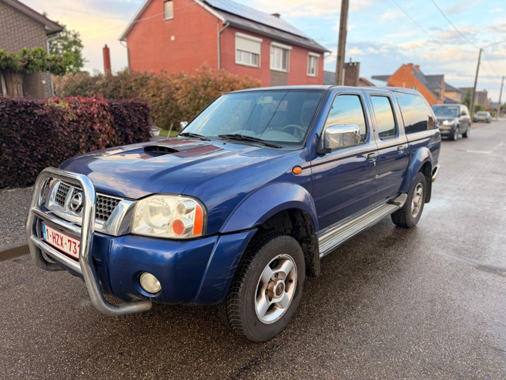 Nissan Navara 4x4 en plus nog airco, Auto's, Bestelwagens en Lichte vracht, Particulier, Te koop