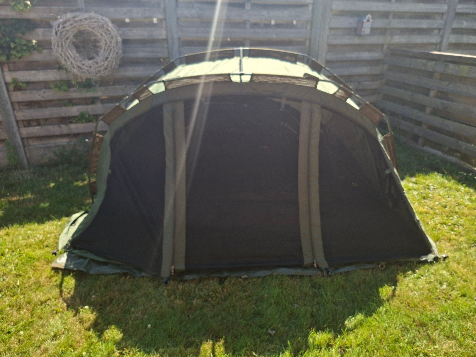 Nash Brolly-dome karpertent met winterskin karpervissen, Enlèvement, Comme neuf