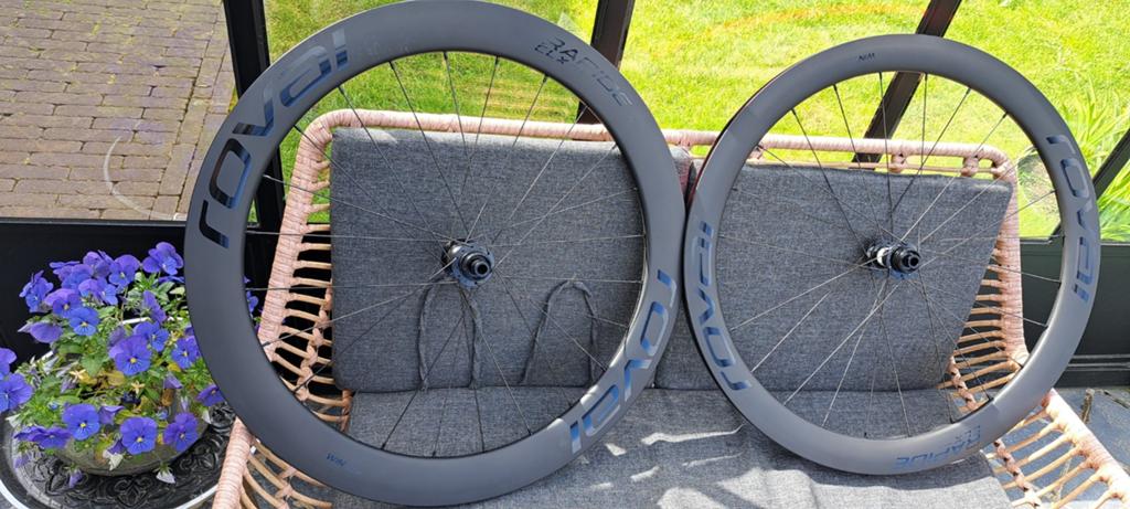 Paire de roues en carbone Roval Rapide CLX, Vélos & Vélomoteurs, Roval, Comme neuf, Enlèvement, Carbone