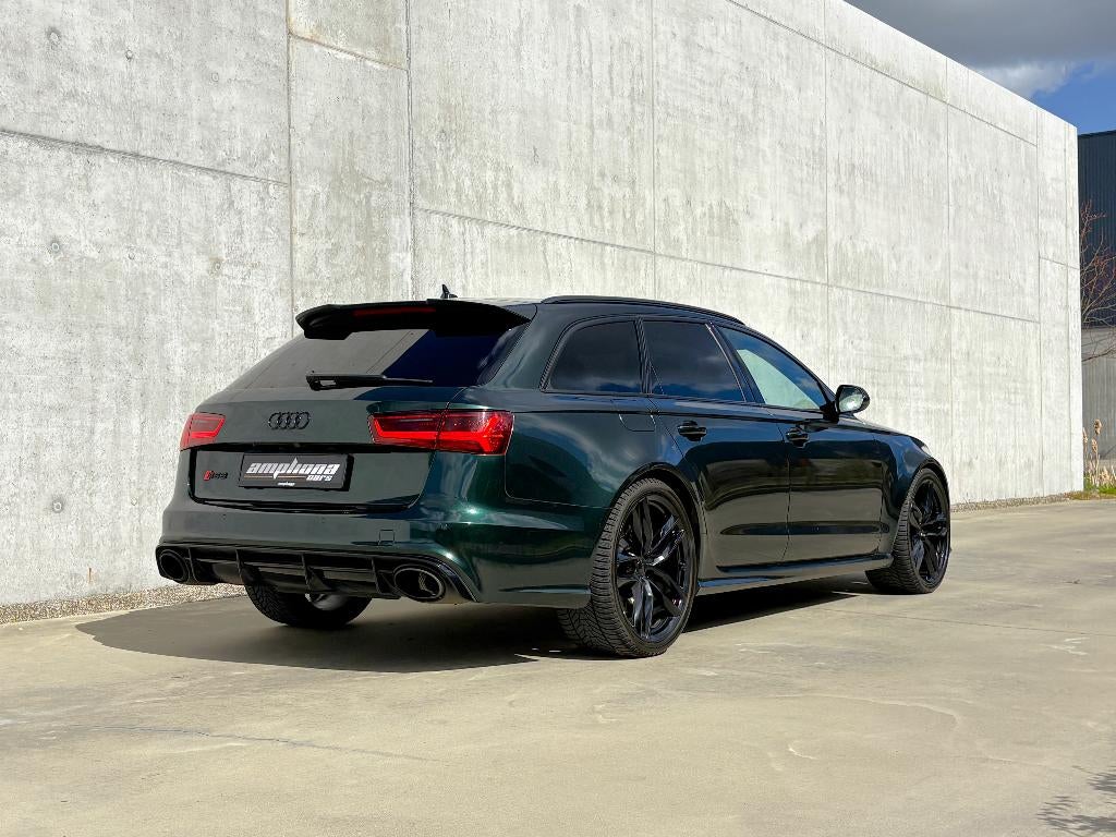 Audi RS6 Performance  Brutal force wrapped in british green, Auto's, Automaat, Parkeerassistent, Leder, Bedrijf