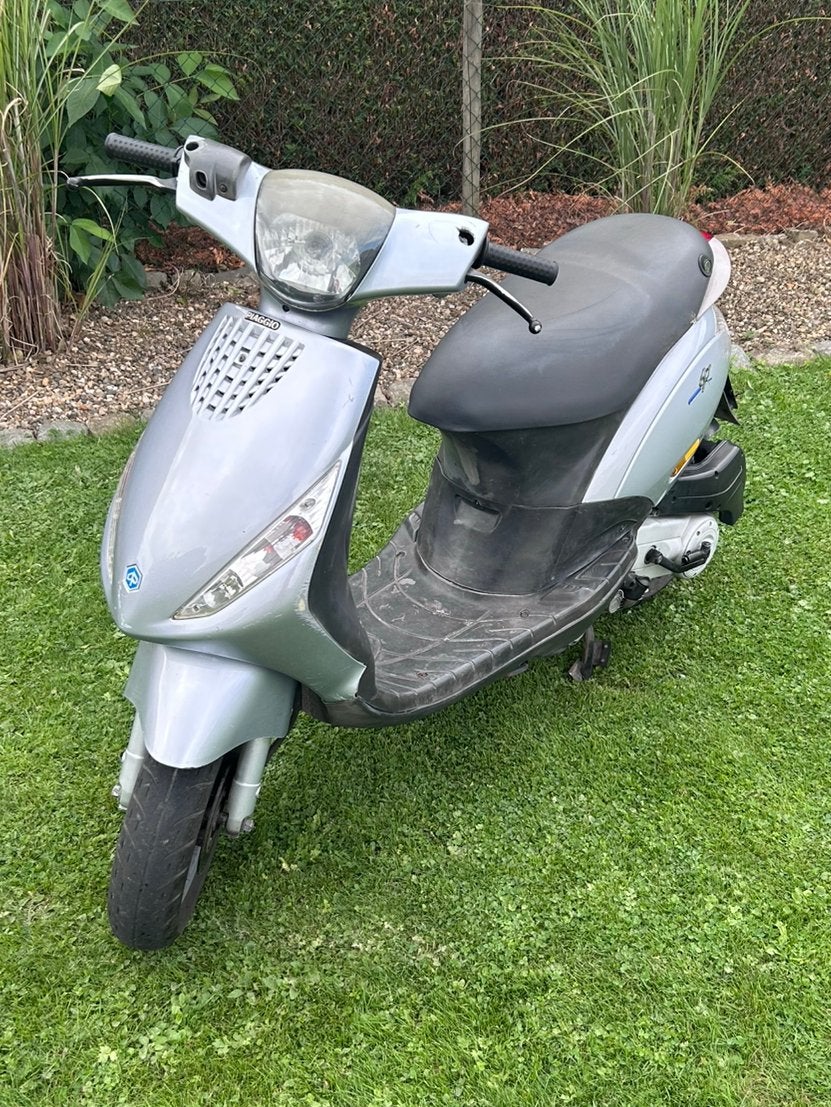 Piaggio zip - A klasse - 3xxx kilometers, Vélos & Vélomoteurs, Enlèvement, Comme neuf, Zip