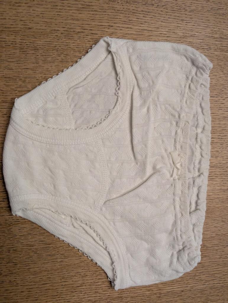 Bout-chou slipje voor meisjes van 18 maanden, Kinderen en Baby's, Meisje, Ophalen of Verzenden, Zo goed als nieuw, Nacht- of Onderkleding