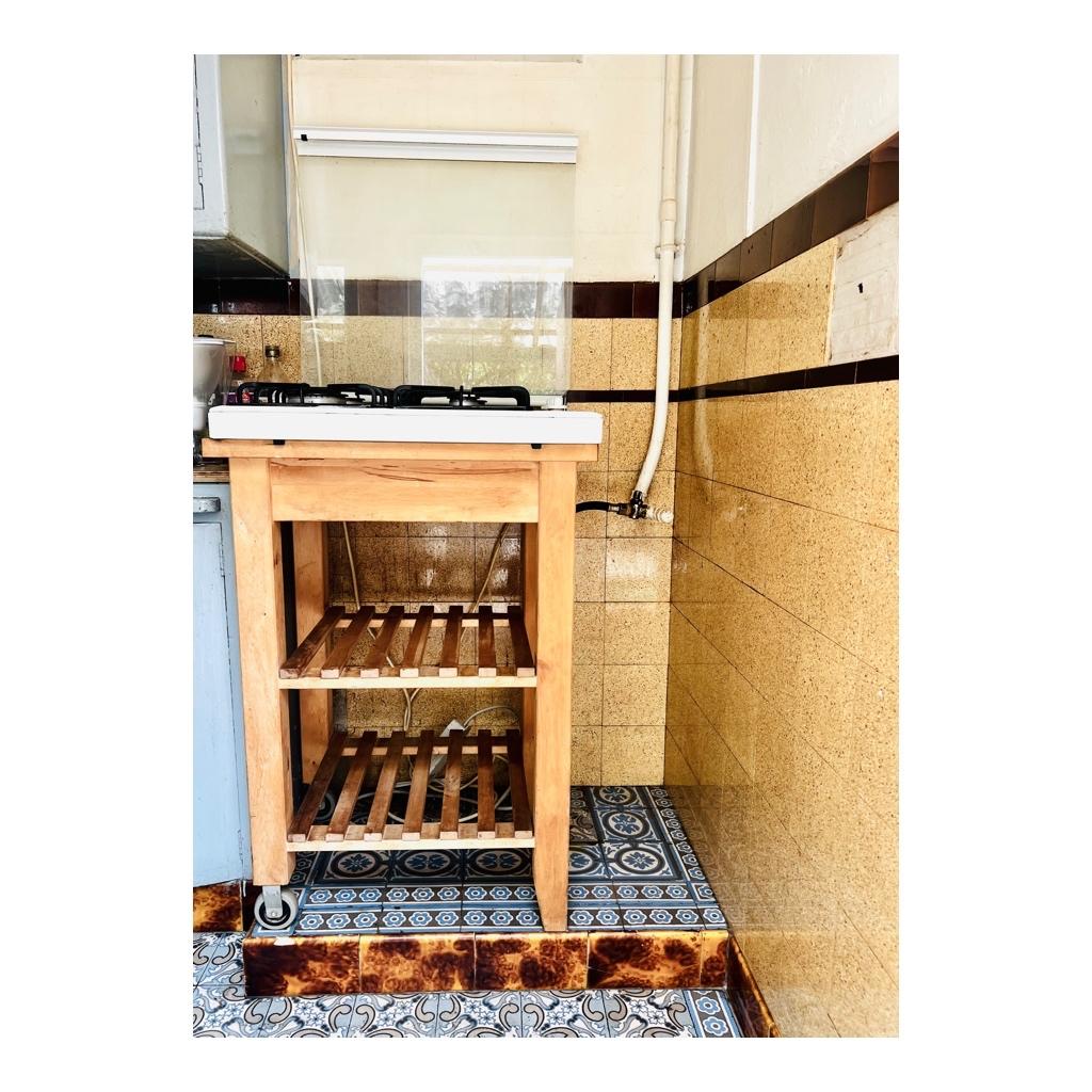 Cuisinière à gaz Bosch+table à roulettes-AVANT LE 2 MAI=95,-, Electroménager, Cuisinières, Utilisé, Autoportant, 4 zones de cuisson