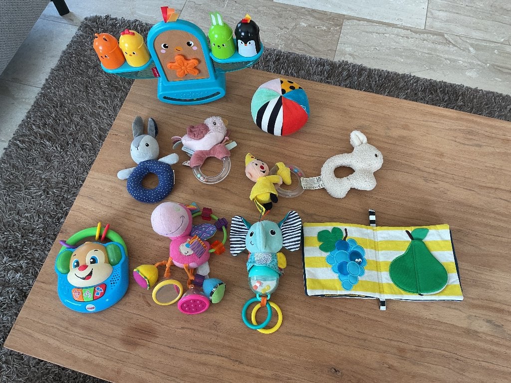 Babyspeelgoed 0,5 euro per stuk, Ophalen, Gebruikt, Rammelaar, Met geluid
