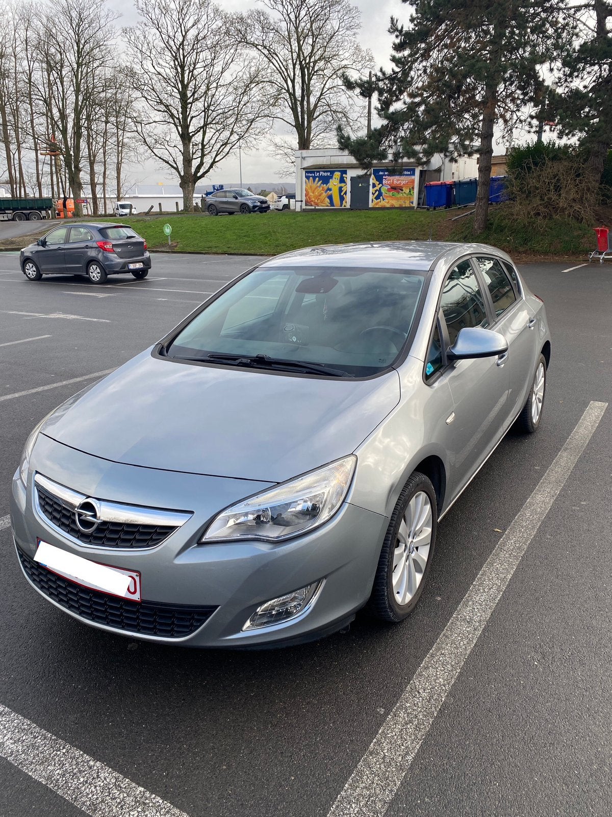 Opel Astra 1.4 / essence ️‘ propre et prêt à rouler, Euro 5, Achat, 4 cm³, 5 portes