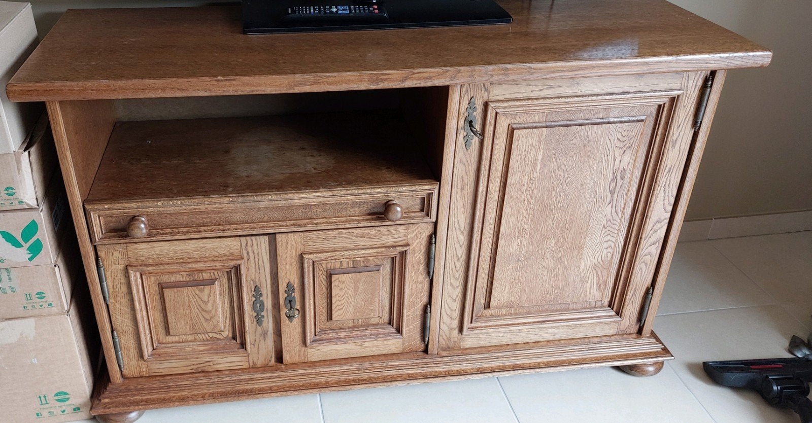 tv kast te koop, Enlèvement