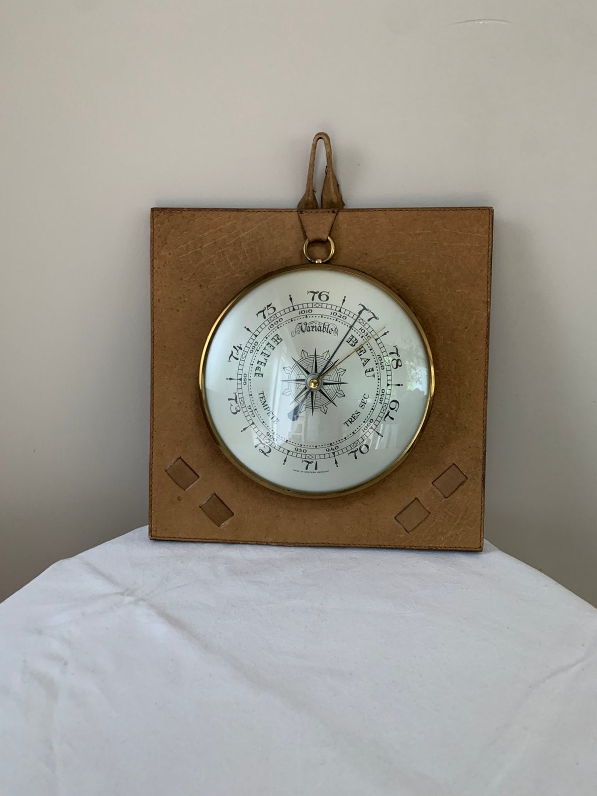Baromètre Vintage Cuir - Made in Western Germany - Années 60, TV, Hi-fi & Vidéo, Stations météorologiques & Baromètres, Enlèvement ou Envoi