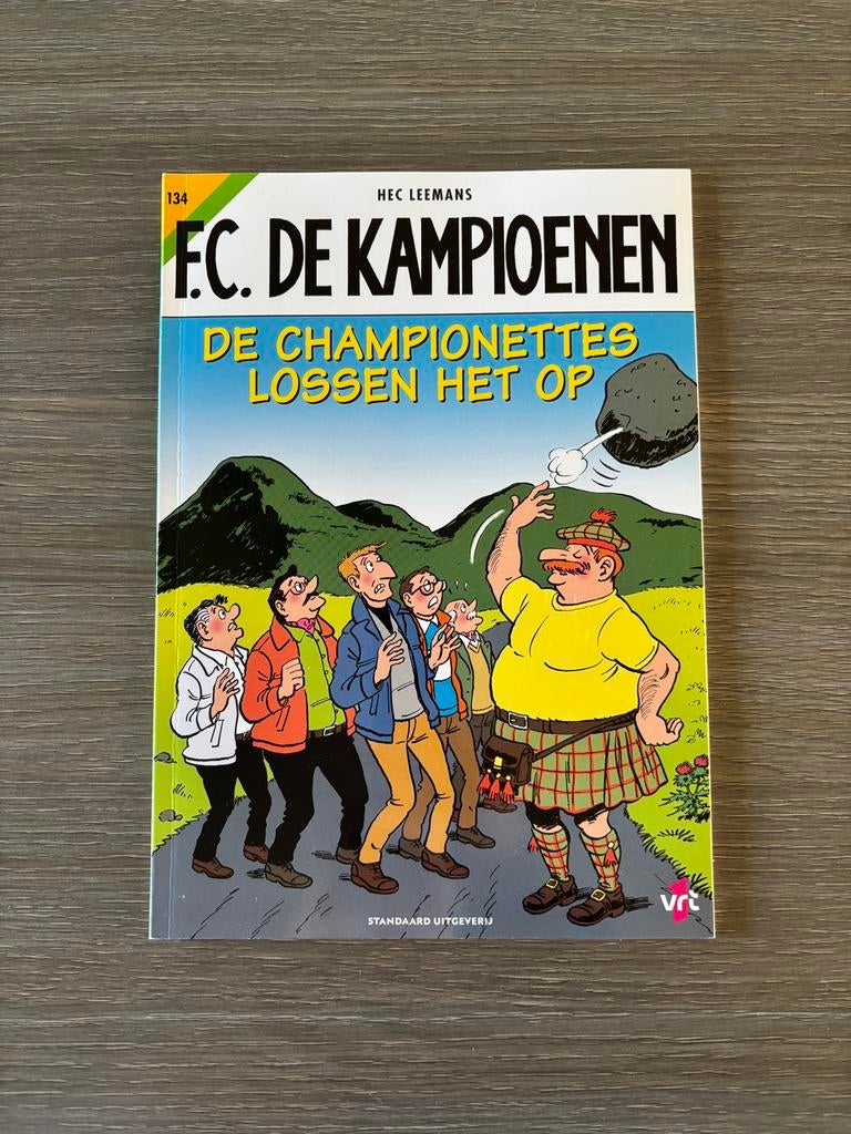 134. De championettes lossen het op FC De Kampioenen, Eén stripboek, Ophalen of Verzenden, Nieuw