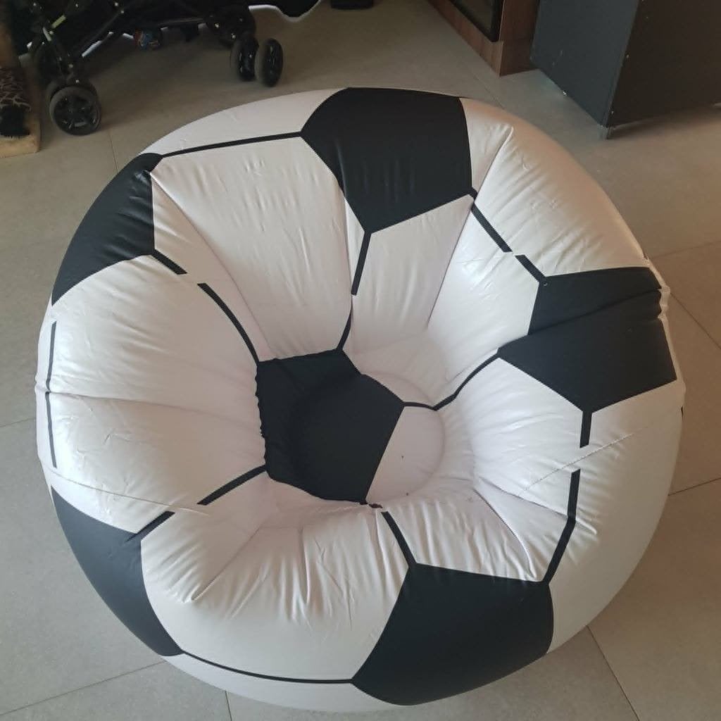 VOETBAL zetel opblaasbaar, Ophalen, Gebruikt, Rond, 100 tot 125 cm