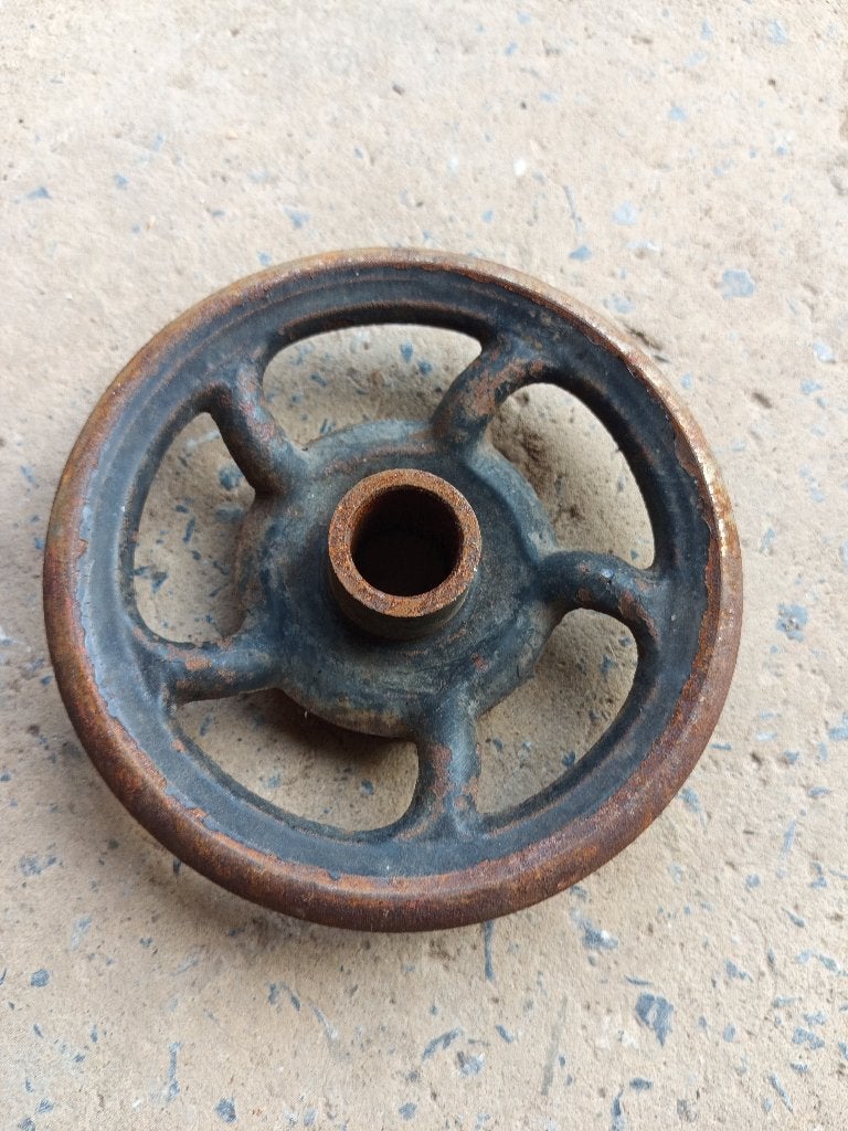 Anciens volants de manœuvre industriels en fonte, Enlèvement ou Envoi