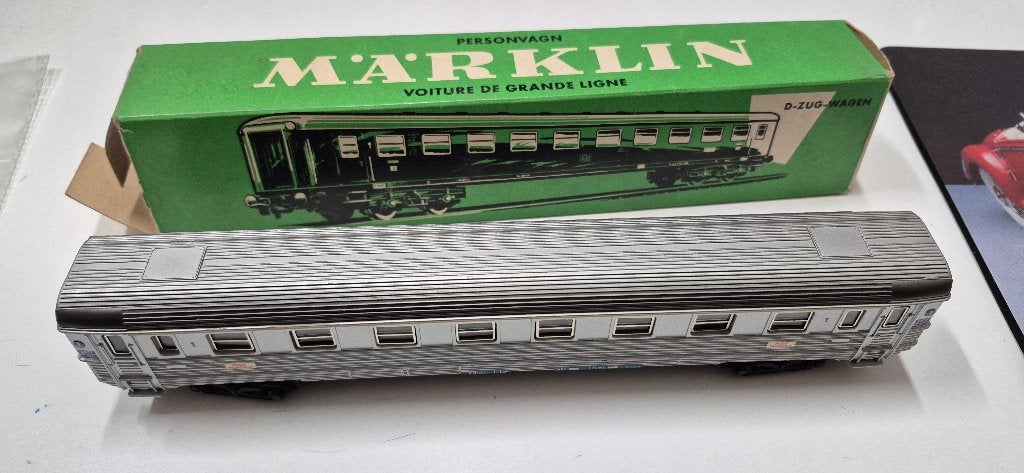 MARKLIN Voiture 1ère classe n 4023, Analogique, Wagon, Enlèvement, Märklin