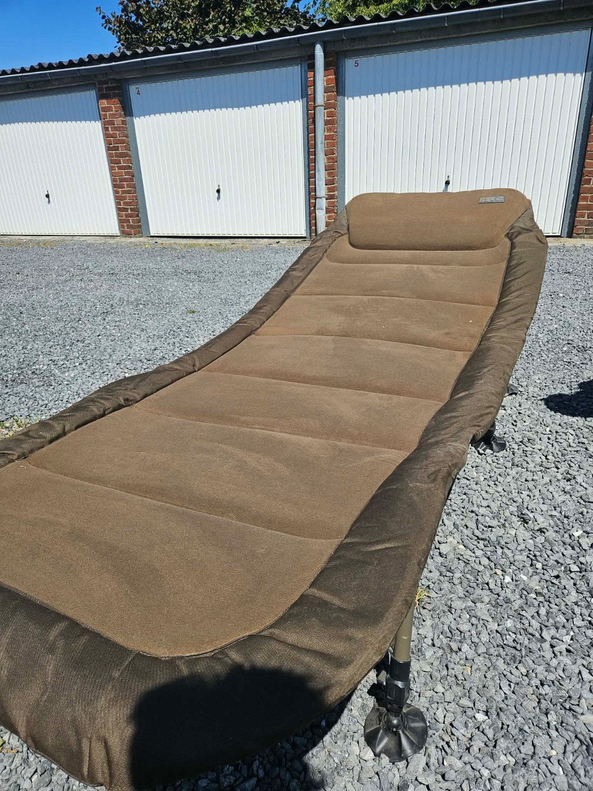 Bedchair Fox R2 – Bon état, Sports nautiques & Bateaux, Pêche à la ligne | Carpes