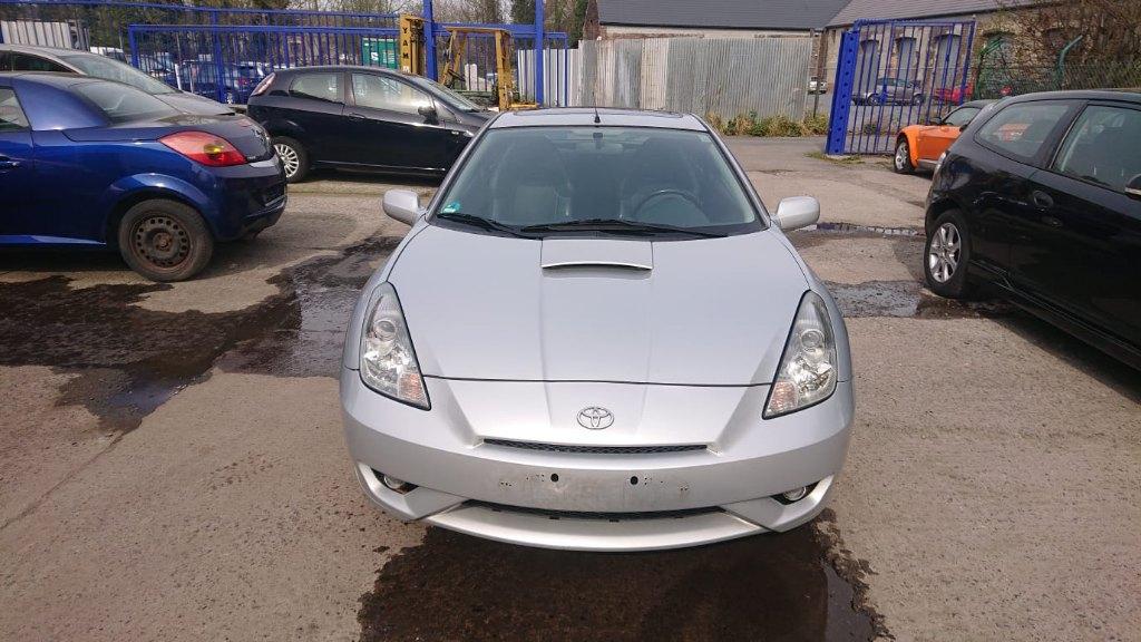 Toyota Celica  1800cc essence 2003 169000km clim GARANTIE, Autos, Cuir, Argent ou Gris, Achat, Entreprise