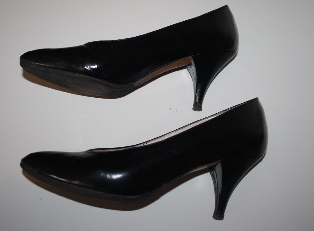 Zwarte pumps, Vêtements | Femmes, Chaussures, Escarpins, Enlèvement, Porté, Noir