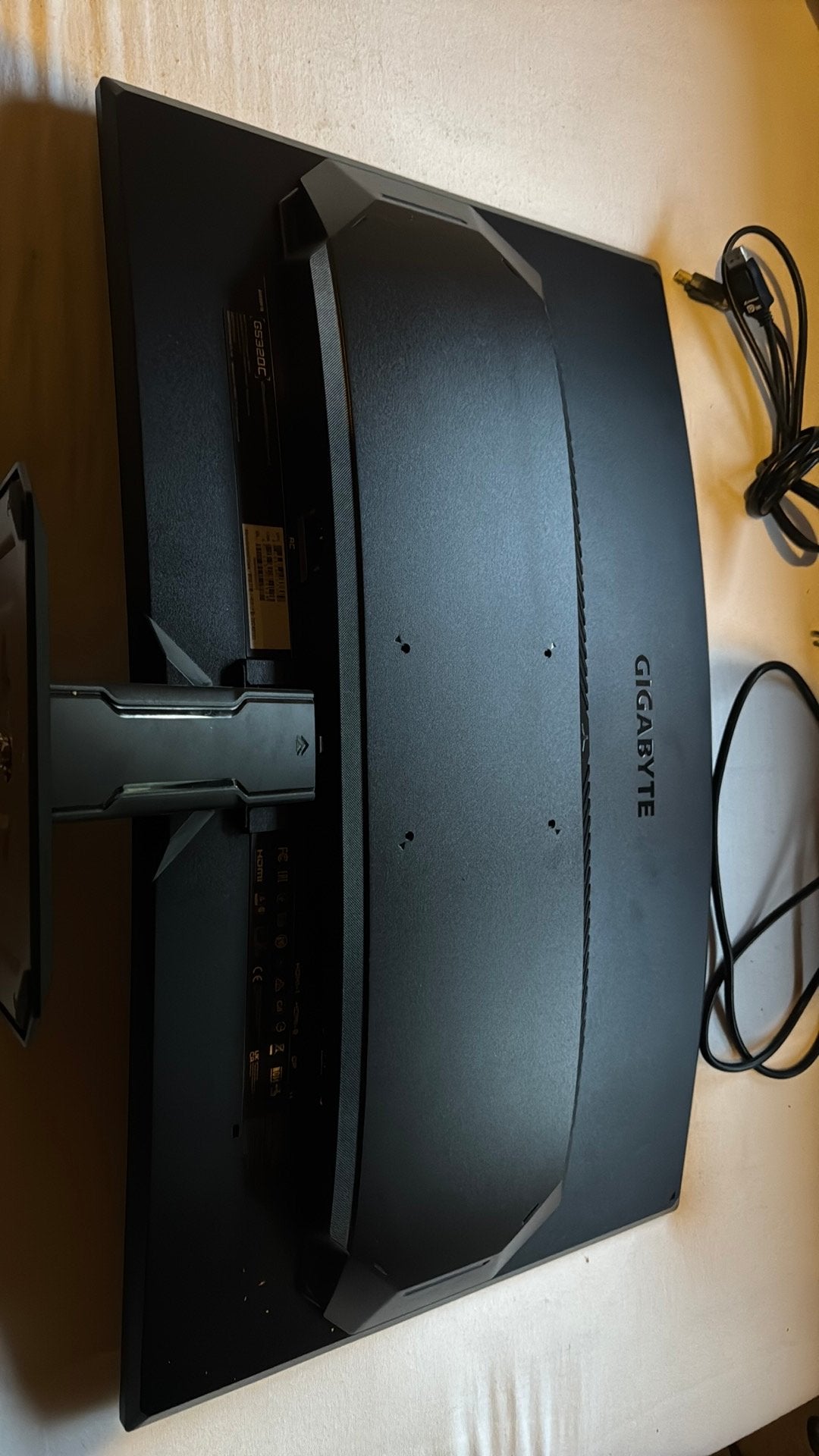 Gigabyte 32 inch Curved gaming monitor (garantie!), Informatique & Logiciels, Gaming, GIGABYTE, 1 à 2 ms, Comme neuf