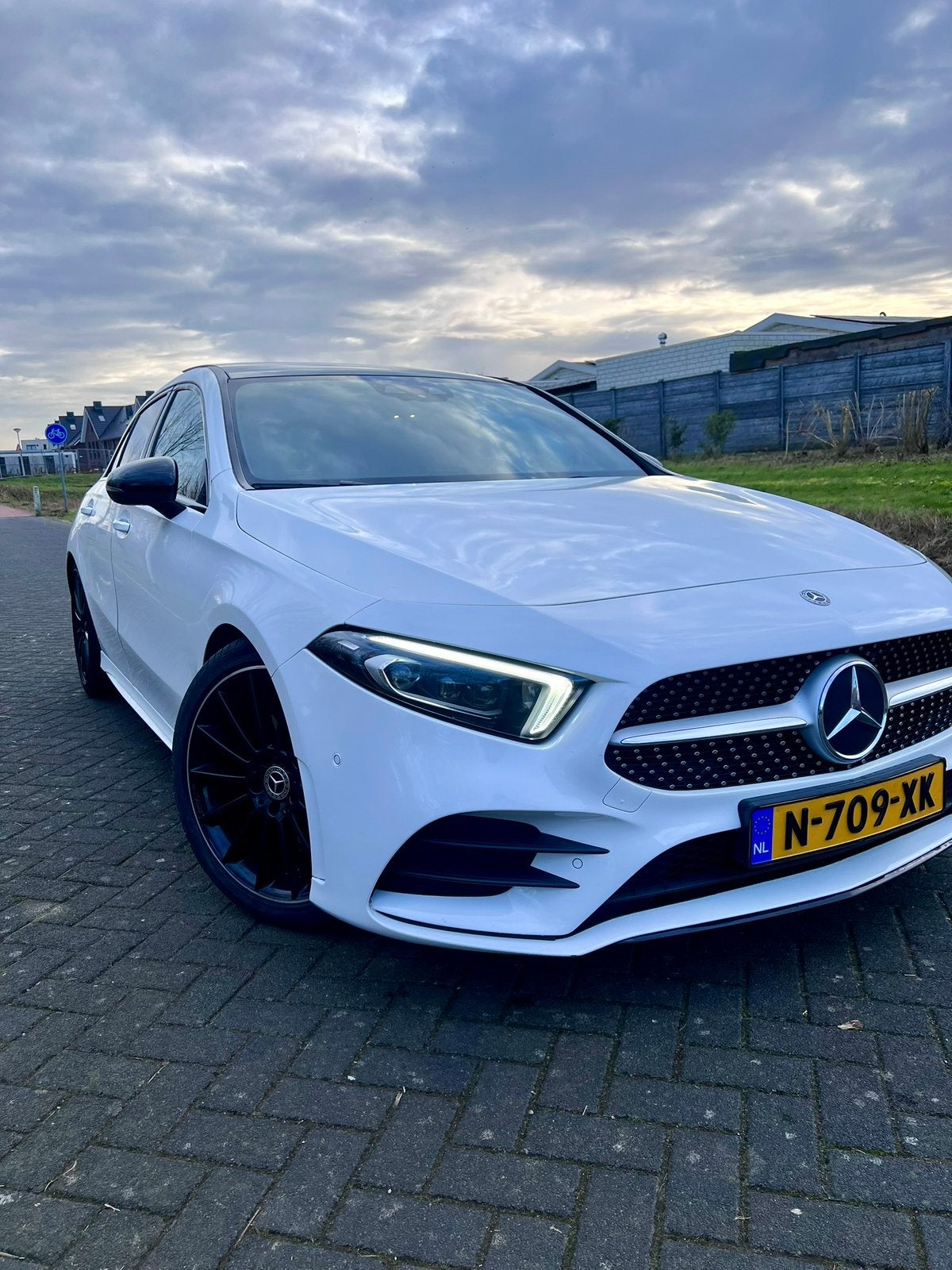 Mercedes A200d FULL OPTION, Autos, Achat, Euro 6, Noir, Diesel