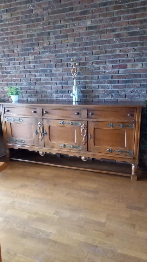 Lage kast, dressoir, Ophalen