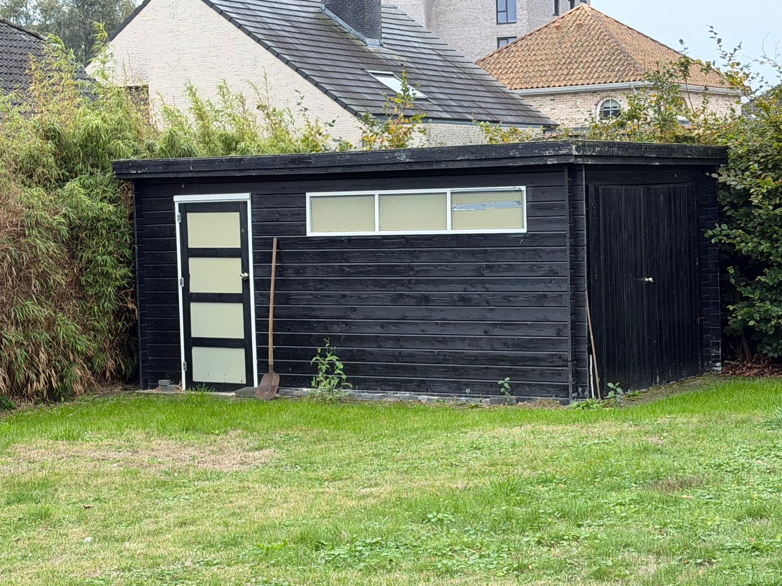 Maison de jardin/garage en bois - démontable par vous-même, Jardin & Terrasse, 200 à 400 cm, 2 fenêtres, Enlèvement, Utilisé