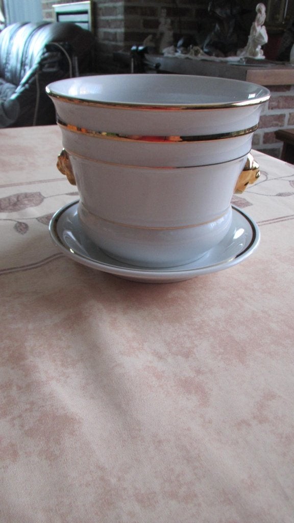 Witte Cache-pot, Ophalen