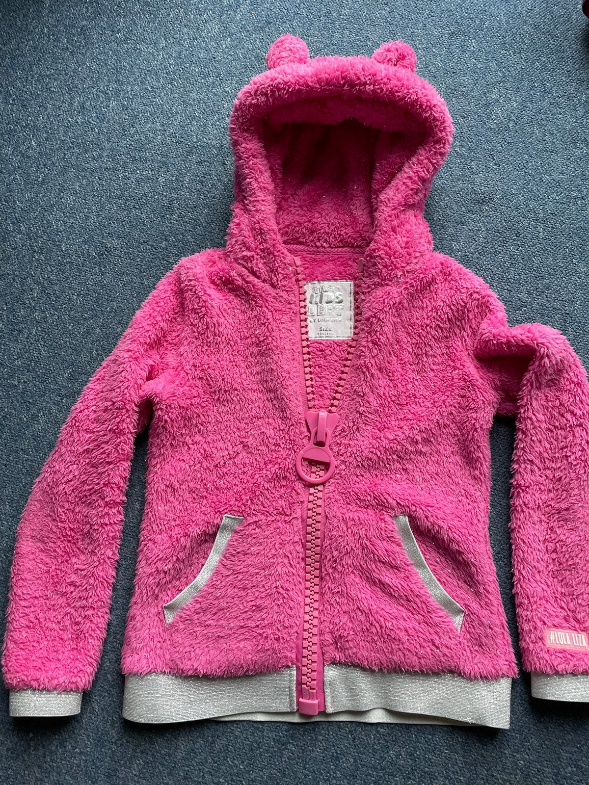 Gilet chaud Lola & Liza avec capuche, Enfants & Bébés, Vêtements enfant | Taille 134, Enlèvement, Comme neuf, Fille, Pull ou Veste