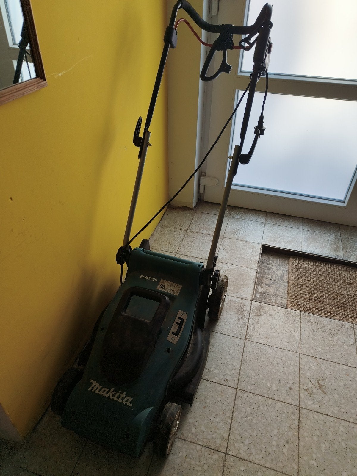 Tondeuse à gazon Makita - à réparer, Enlèvement