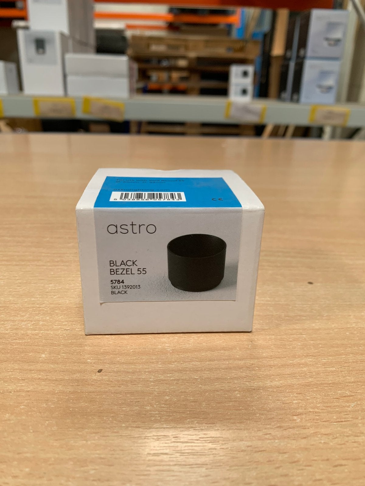 Lampe Astro Lighting Black Bezel 55 (5784), Maison & Meubles, Lampes | Autre, Neuf, Enlèvement ou Envoi