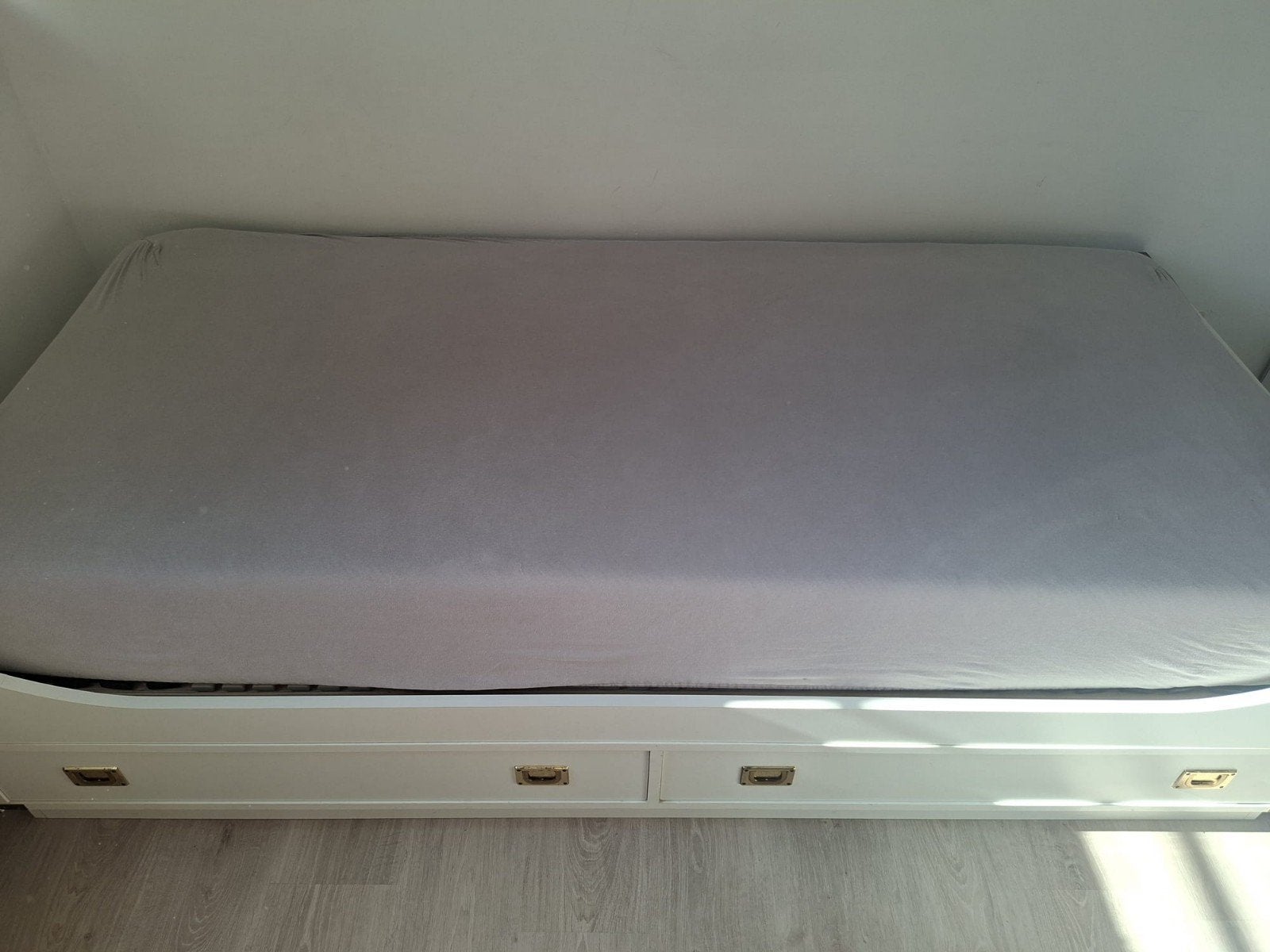 Bed 90x200 + 3 matras, Ophalen