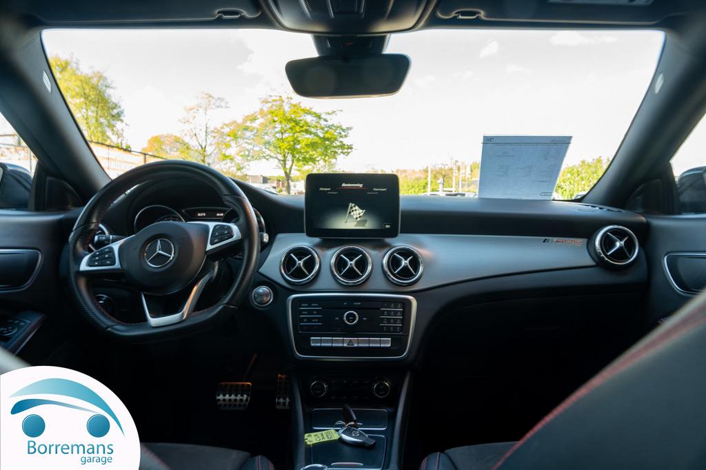 Mercedes-Benz CLA 180 | Navi | Camera | Premium Uitstraling, Auto's, Mercedes-Benz, CLA, 4 cilinders, Parkeersensor, 5 deurs