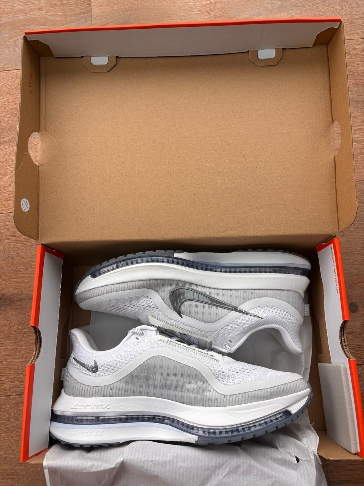 Nike Pegasus premium hardloopschoen 45 wit, Sport en Fitness, Nieuw, Ophalen of Verzenden, Hardlopen, Hardloopschoenen