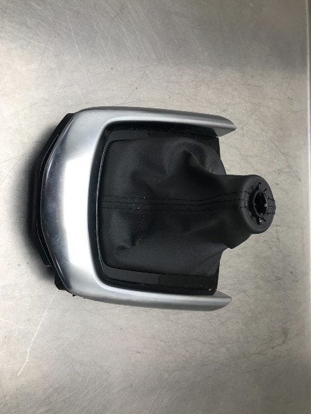 SOUFFLET LEVIER DE VITESSES Mazda 2 (DJ / DL) (|DA6T6432|), Utilisé, Mazda