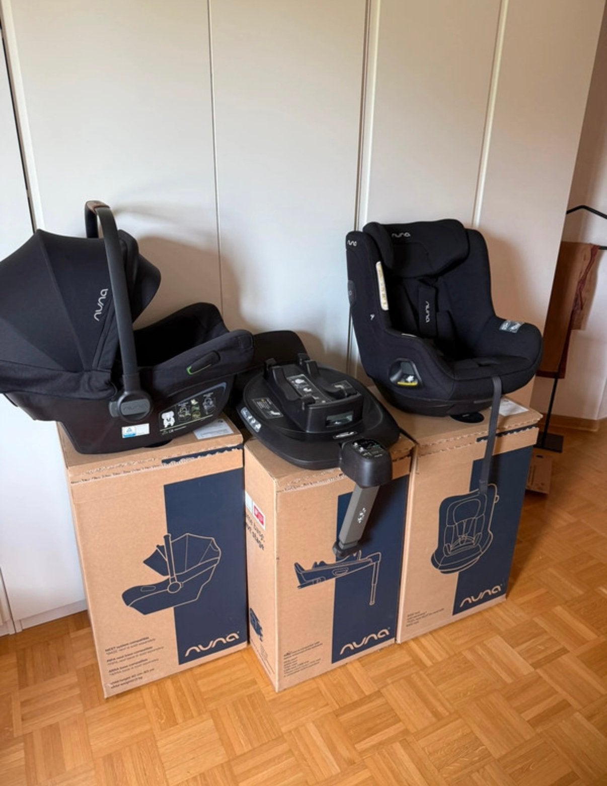 NUNA onderweg, Kinderen en Baby's, Autostoeltjes, Verstelbare rugleuning, 0 t/m 18 kg, Zo goed als nieuw, Isofix