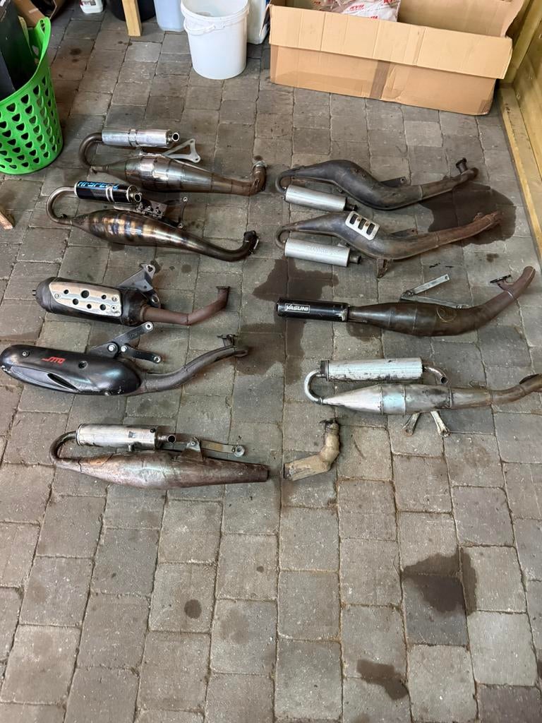 Uitlaaten aerox en honda wallaroo, Ophalen, Zo goed als nieuw, Uitlaat, Honda