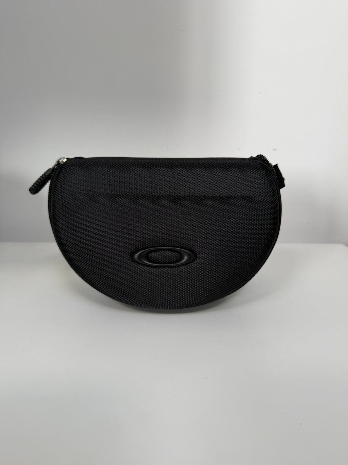Boîte de rangement Oakley, Enlèvement ou Envoi, Comme neuf, Oakley, Lunettes de soleil